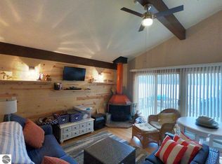 1917 Limberlost Ln, Gaylord, MI 49735