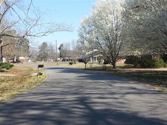5th image of 4 Hagan Dr