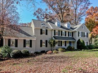 26 Fariston Rd, Wayne, PA 19087