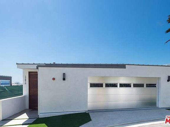 3rd image of 17816 Porto Marina Way