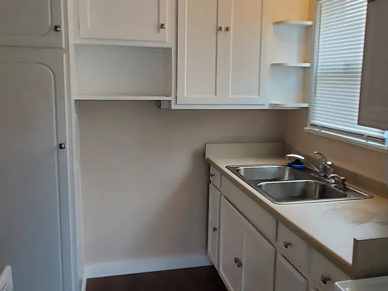 2321 Termino Ave — Photo 17