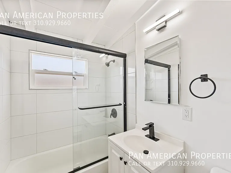 141 E Mayfair Ave — Photo 5