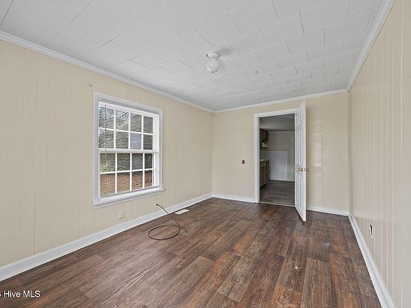 5th image of 408 Boush Street