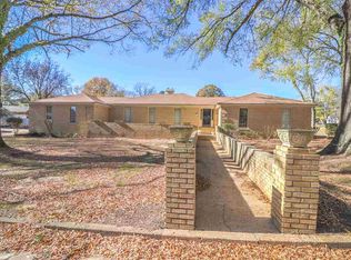 901 Vivian Dr, Brownsville, TN 38012