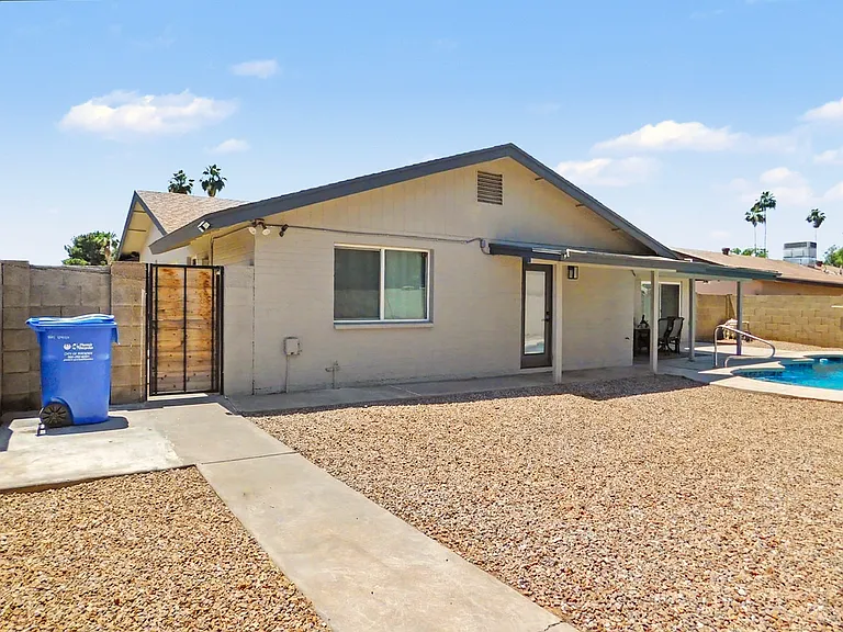 3924 W Augusta Ave — Photo 43