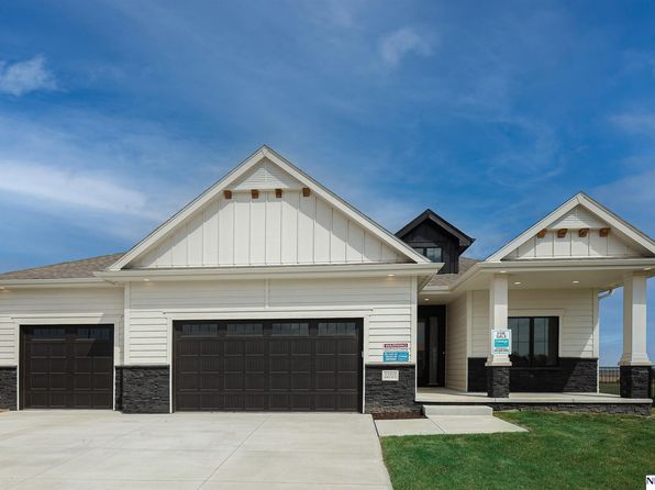 12715 S 79th St, Papillion, NE 68046
