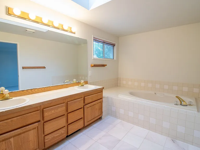 4113 238th Ct SE — Photo 25