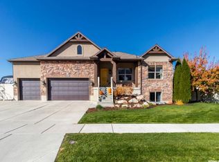 668 S Daniel Dr, Farmington, UT 84025