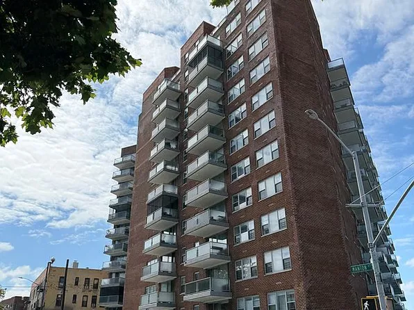 8515 Main St APT 9B, Jamaica, NY 11435