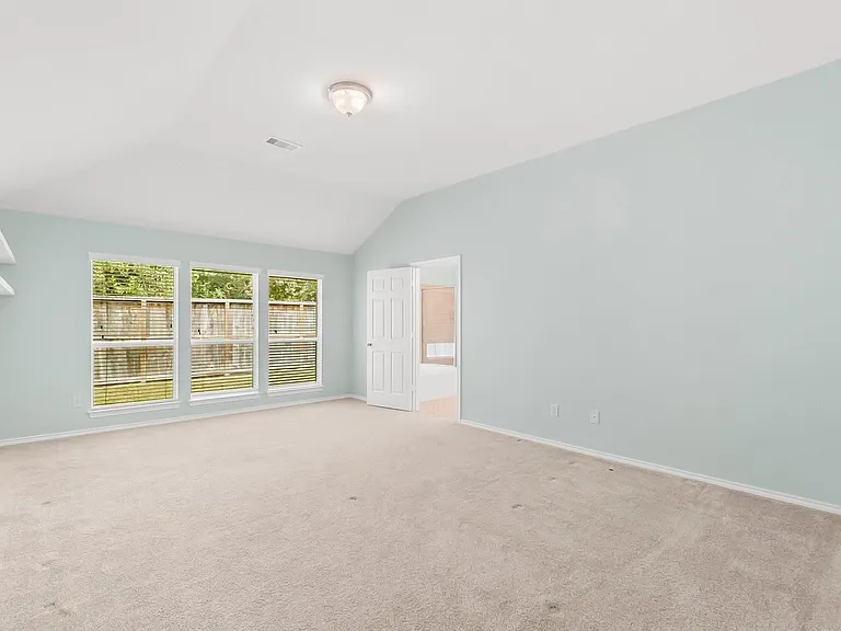 2419 Keegan Hollow Ln — Photo 24
