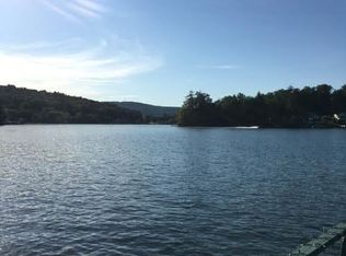 115 Paddle Boat Ln, Factoryville, PA 18419