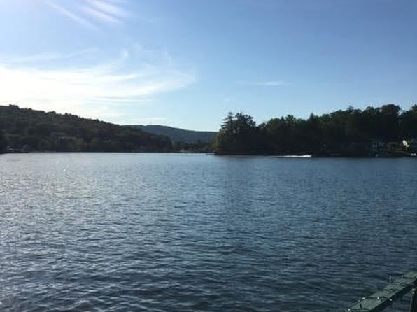115 Paddle Boat Ln