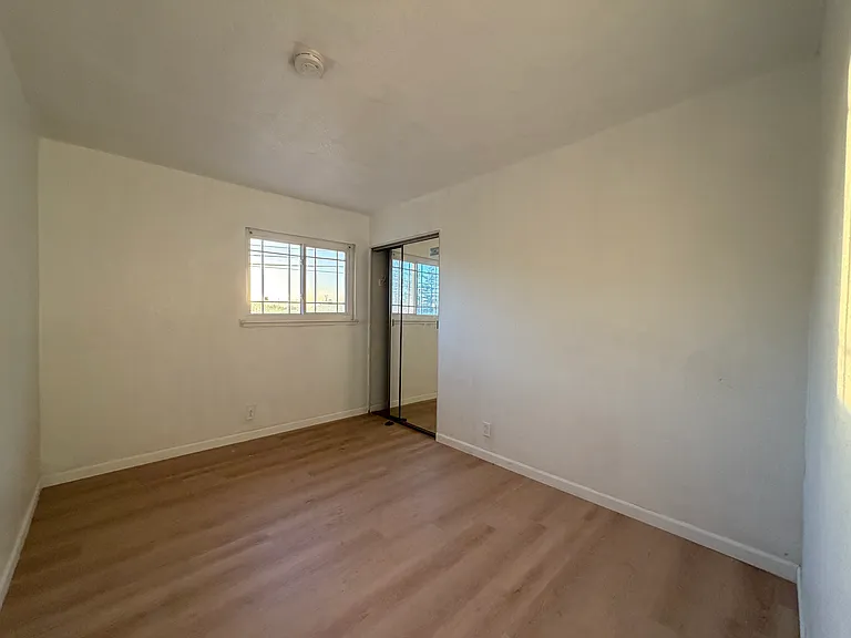 1898 S White Rd — Photo 10