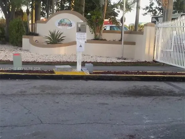 100 NE 6th Ave, Homestead, FL 33030