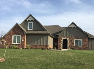 1812 N Split Rail Ct, Wichita, KS 67230