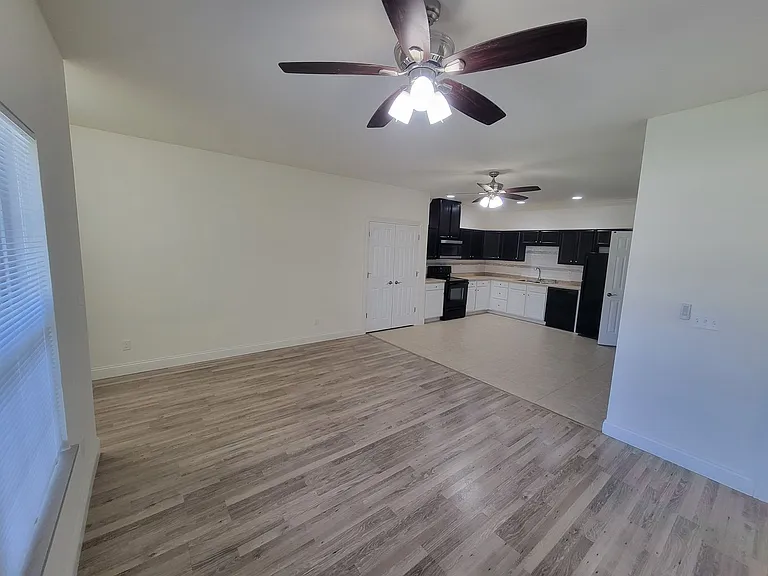 Frostwood Apartments — Photo 6
