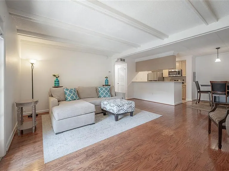 107 S Obrien St #218 — Photo 4