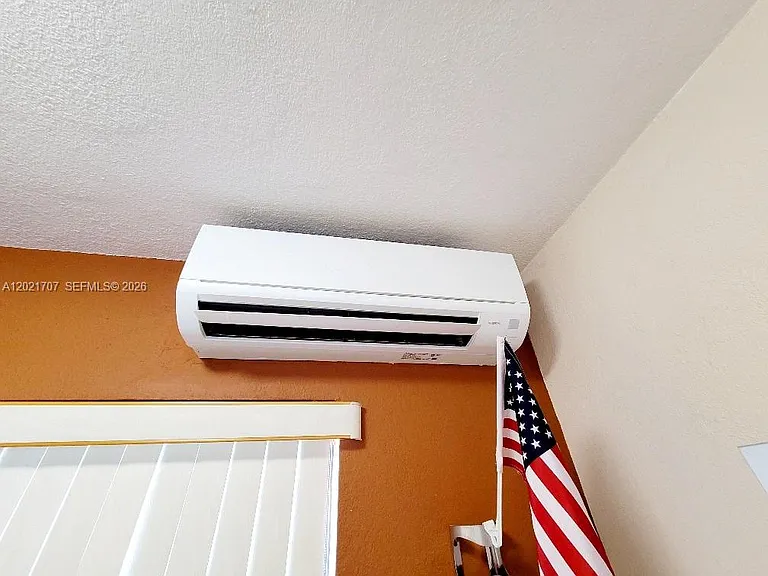 322 Harding St #B101 — Photo 12