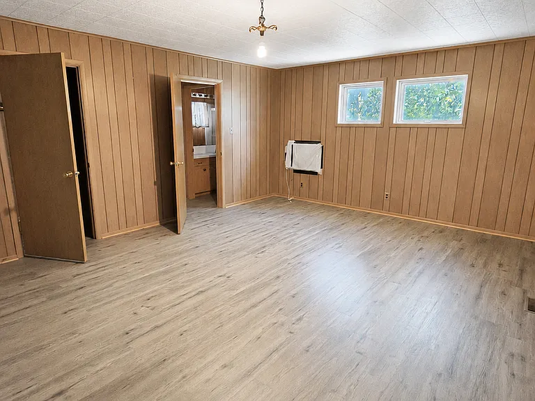 244 La Salle Dr — Photo 12
