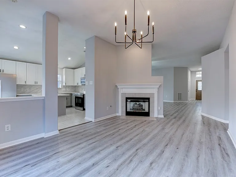 9026 Eaglecove Dr — Photo 21