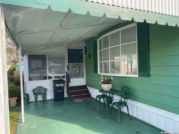 703 Fresh Pond Avenue #258, Calverton, NY 11933