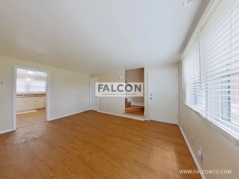 2431 Paseo Rd — Photo 2