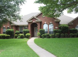 139 Meadow Glen Ln, Red Oak, TX 75154