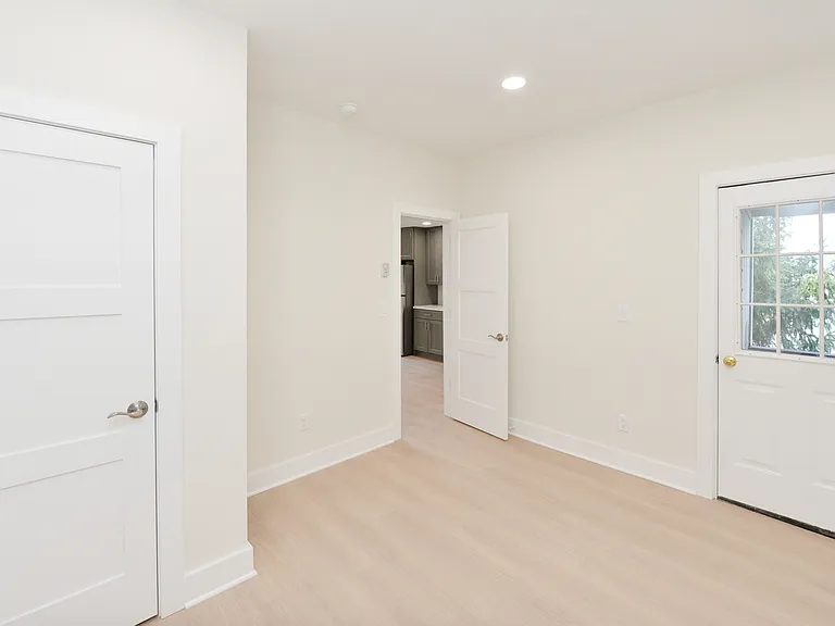 255 Rea Ave #6 — Photo 6