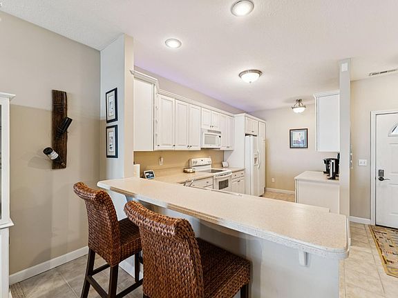 3rd image of 2812 Whispering Shores Dr