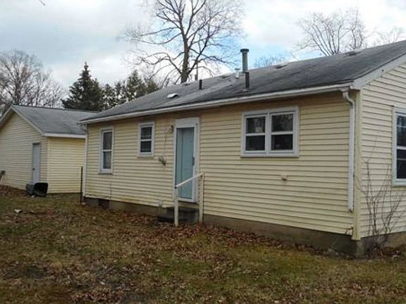 2nd image of 1522 W Yale Ave