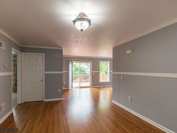 4th image of 162 Ghaner Dr