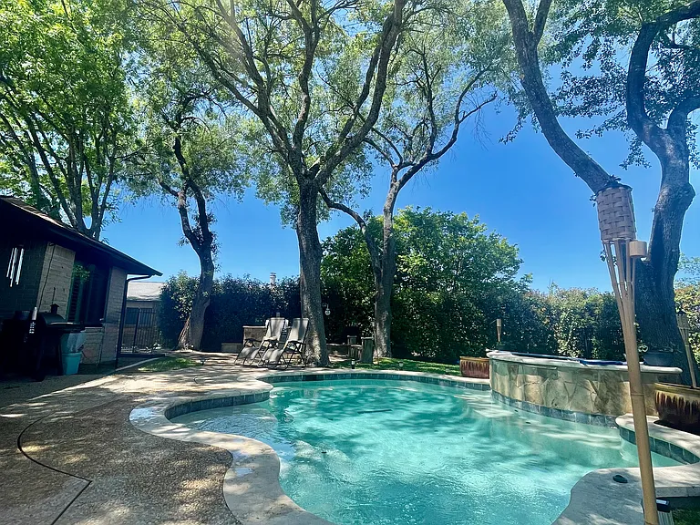 3401 Charleston Ln — Photo 1