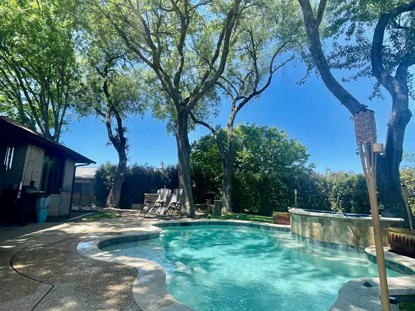 3401 Charleston Ln, Cibolo, TX 78108