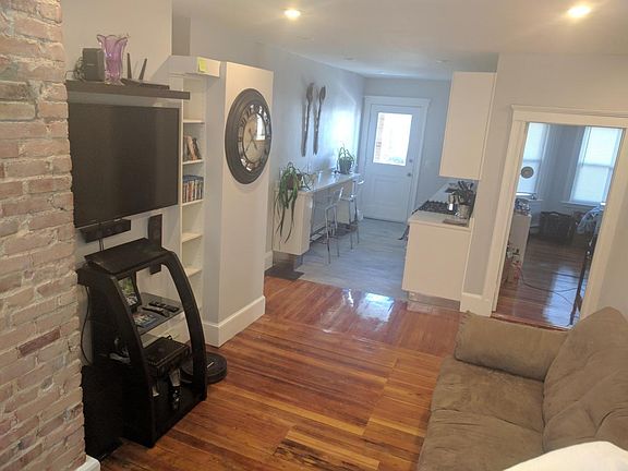 5th image of 9 Dexter St #1