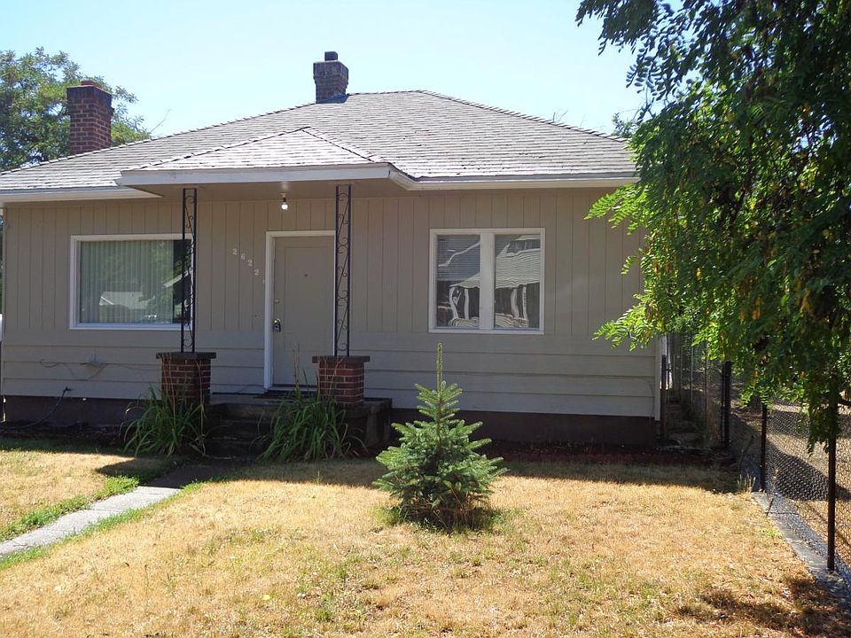 1st image of 2622 E Pacific Ave