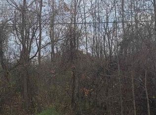 7676 Broadbridge Rd, Fair Haven, MI 48023