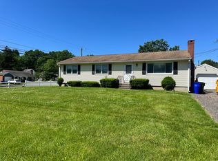 3 Carson Ave, Wethersfield, CT 06109