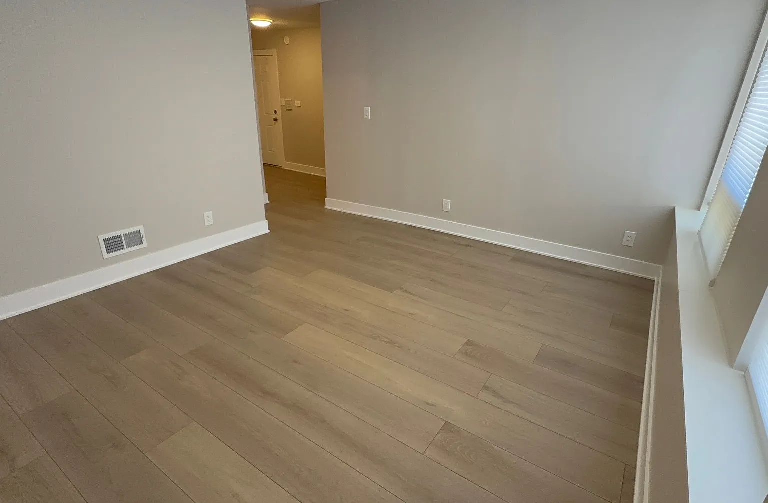3 bed, 1200 sqft, $3,500 — Photo 3