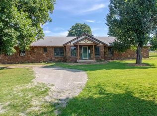 20114 N Tamaha Rd #B, Stigler, OK 74462