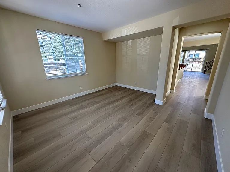 2397 Tamalpais Ave — Photo 4