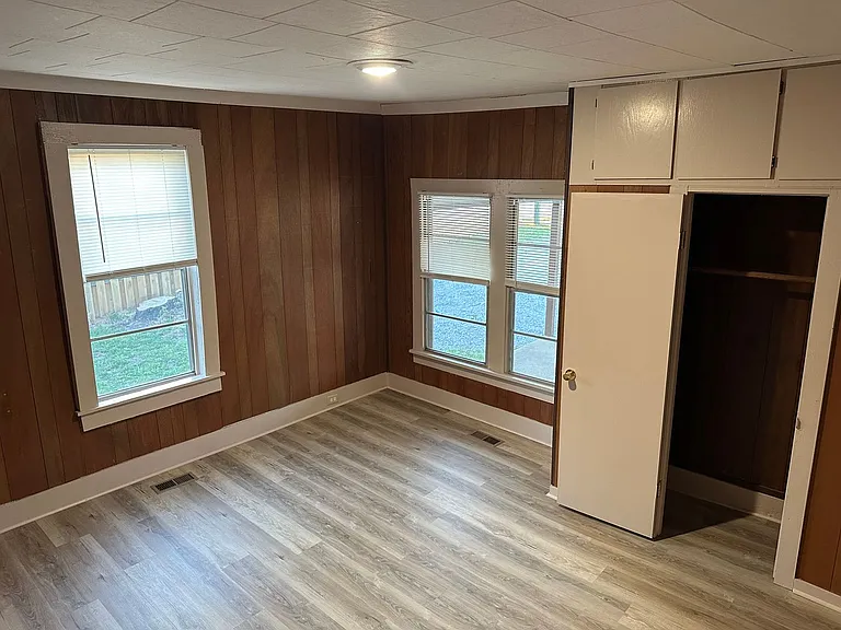 3345 W Don Tyson Pkwy — Photo 6