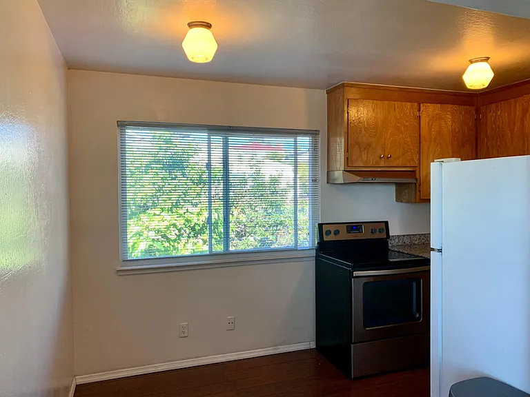 806 Solano Ave #806 — Photo 4