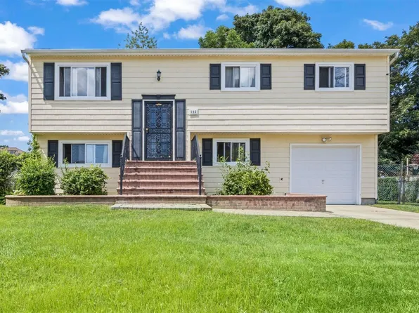 102 Washington Avenue, Deer Park, NY 11729