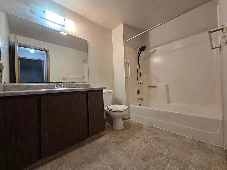 424 161st St S #1-10 — Photo 18