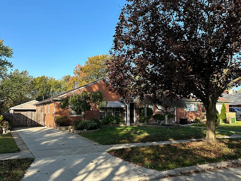 7928 Birch St — Photo 3