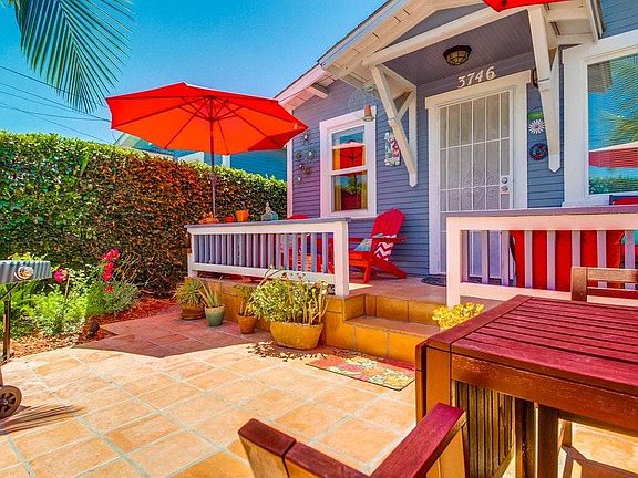 front yard/patio/porch