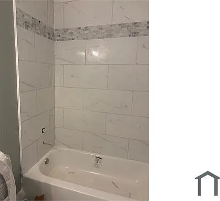 4 bed, $2,300 — Photo 3