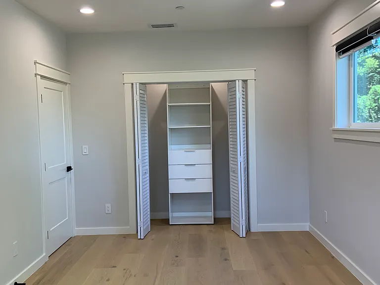 1552A Cypress Ave — Photo 10