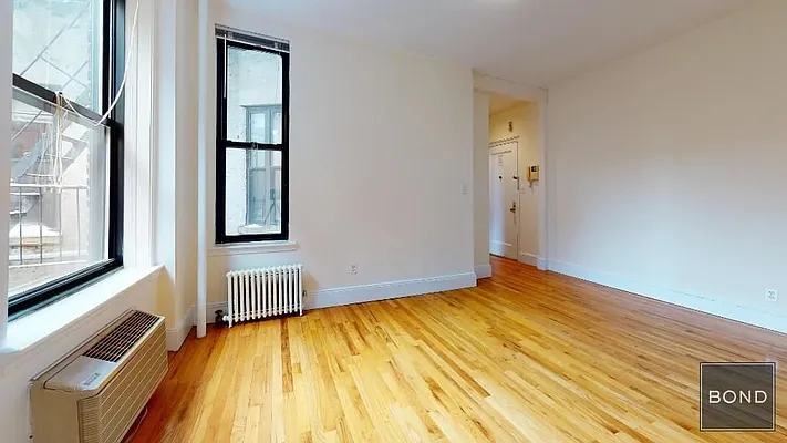 Rented by Bond New York | media 11