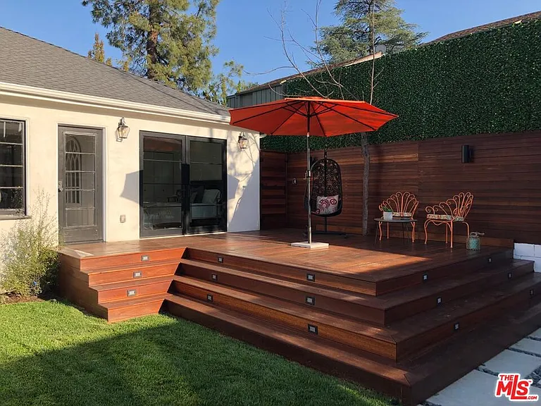 4217 Irvine Ave — Photo 23